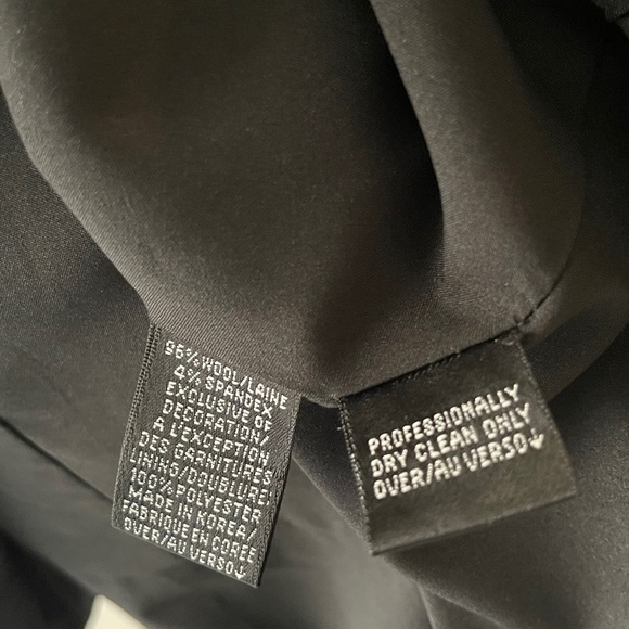 Dana Buchman Tailored Black Wool Blazer with Brass Metal Pattern Elegant - Picture 8 of 11